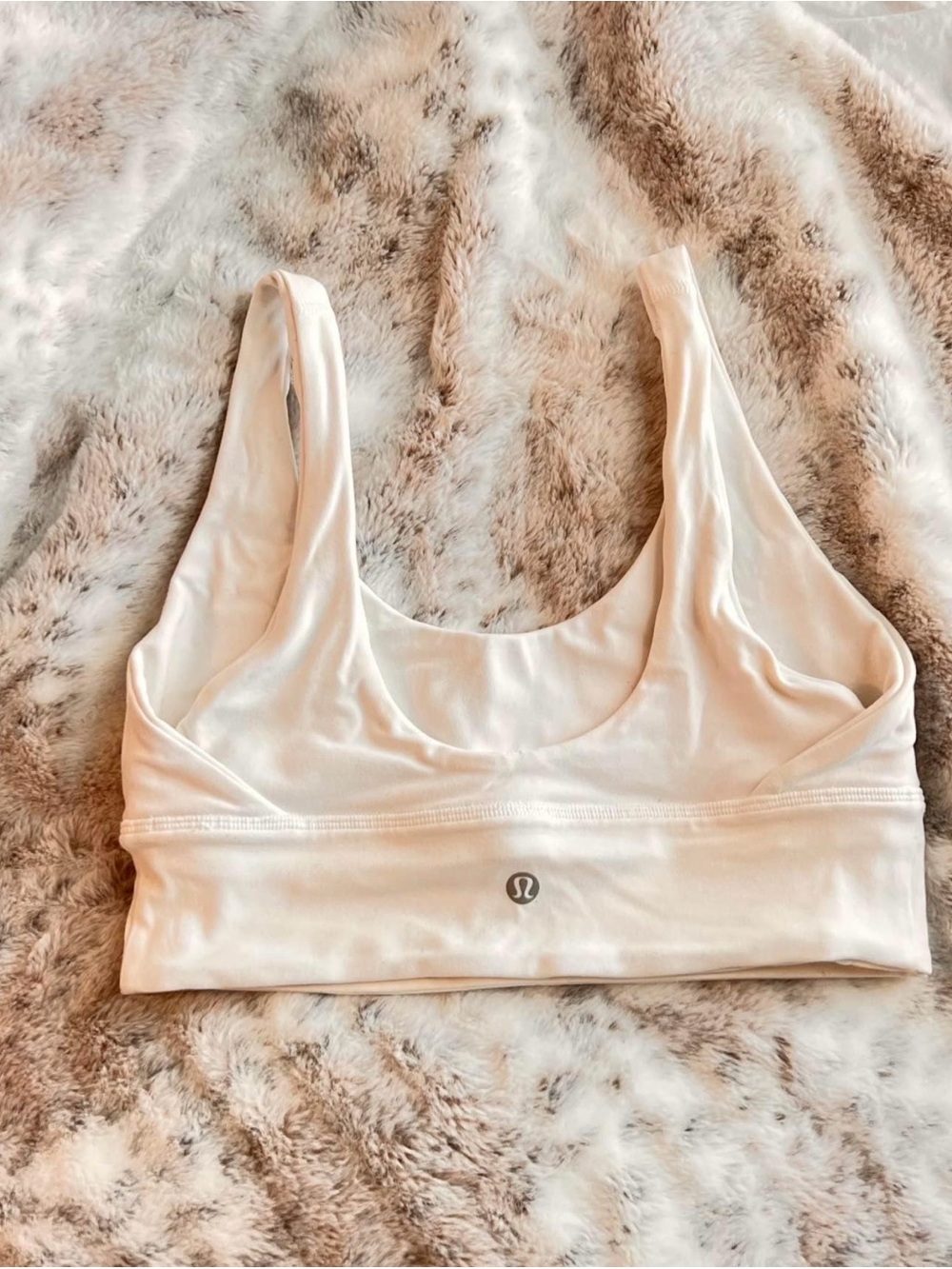 lululemon athletica Cream Scoop Neck Light Support Sports Bra